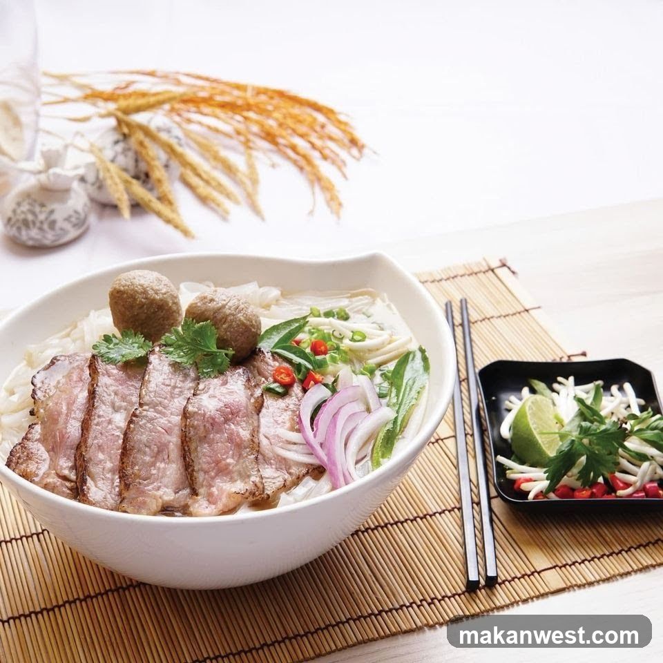 Noodle Bowl with Beef and Meatballs