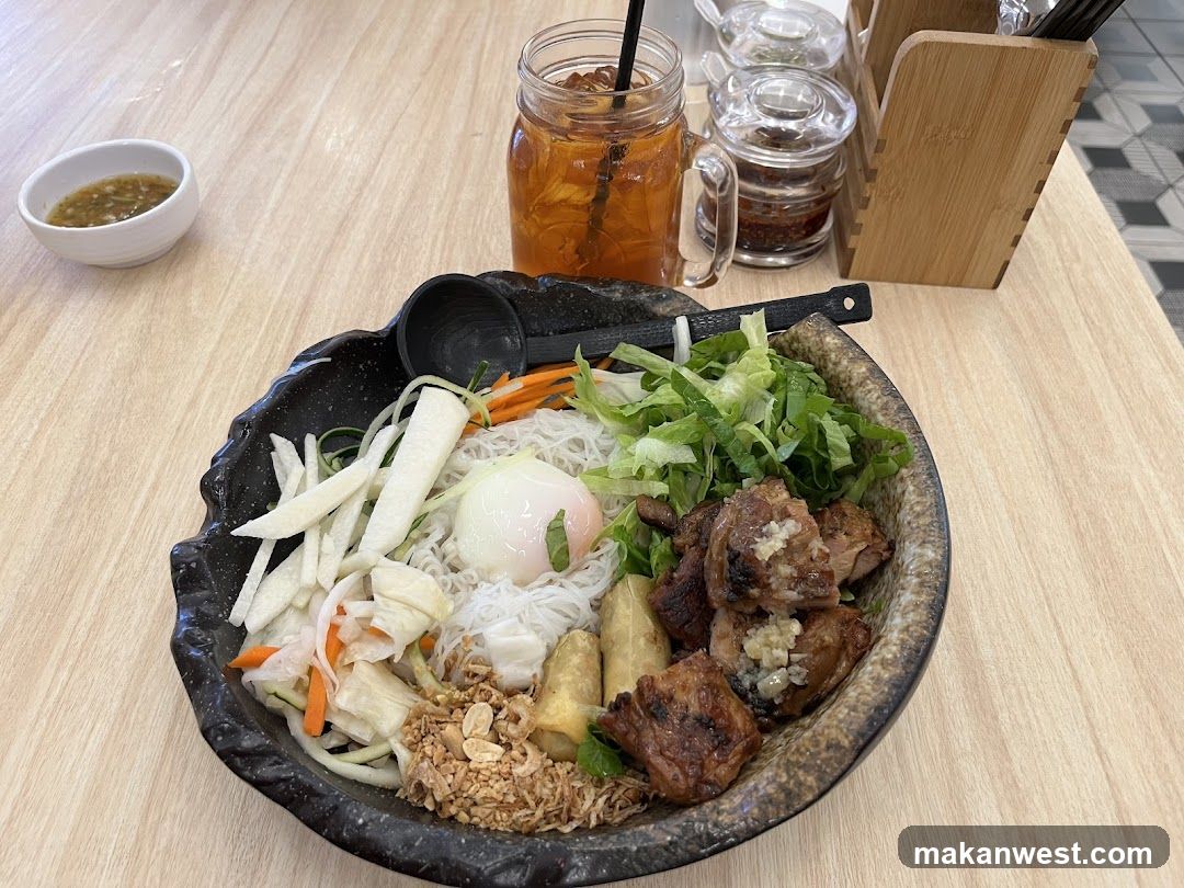 Noodle Bowl with Side Dishes