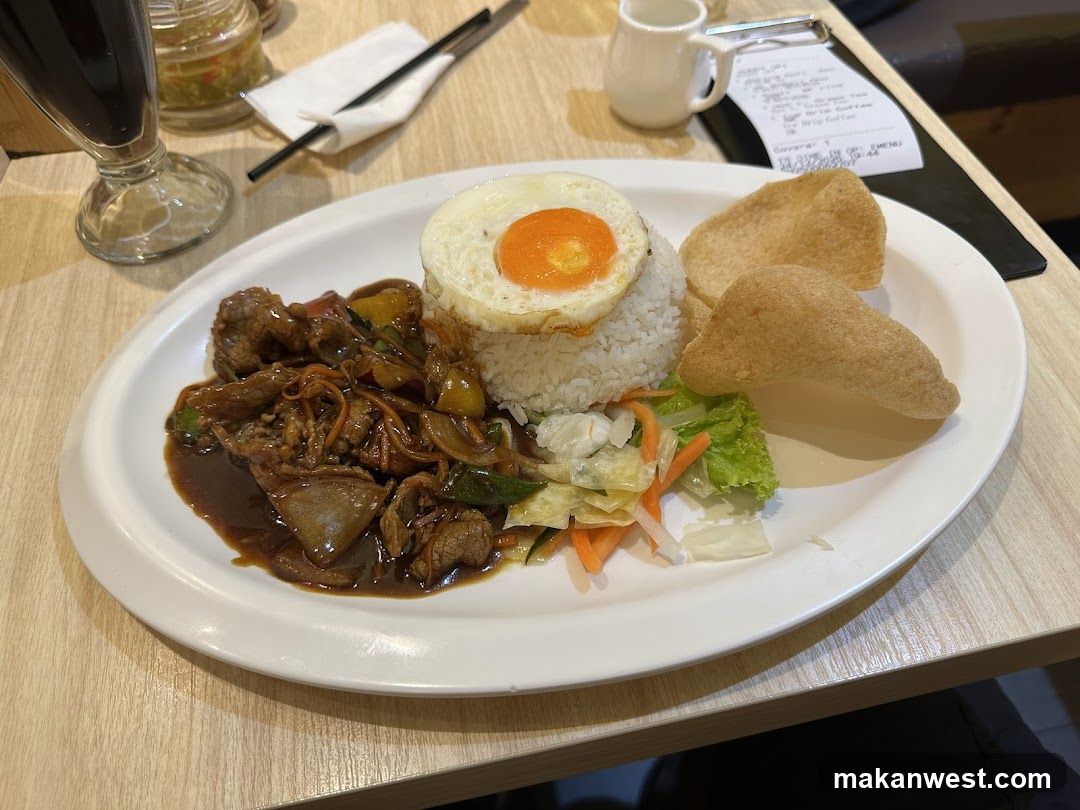 Fried Rice with Egg and Meat