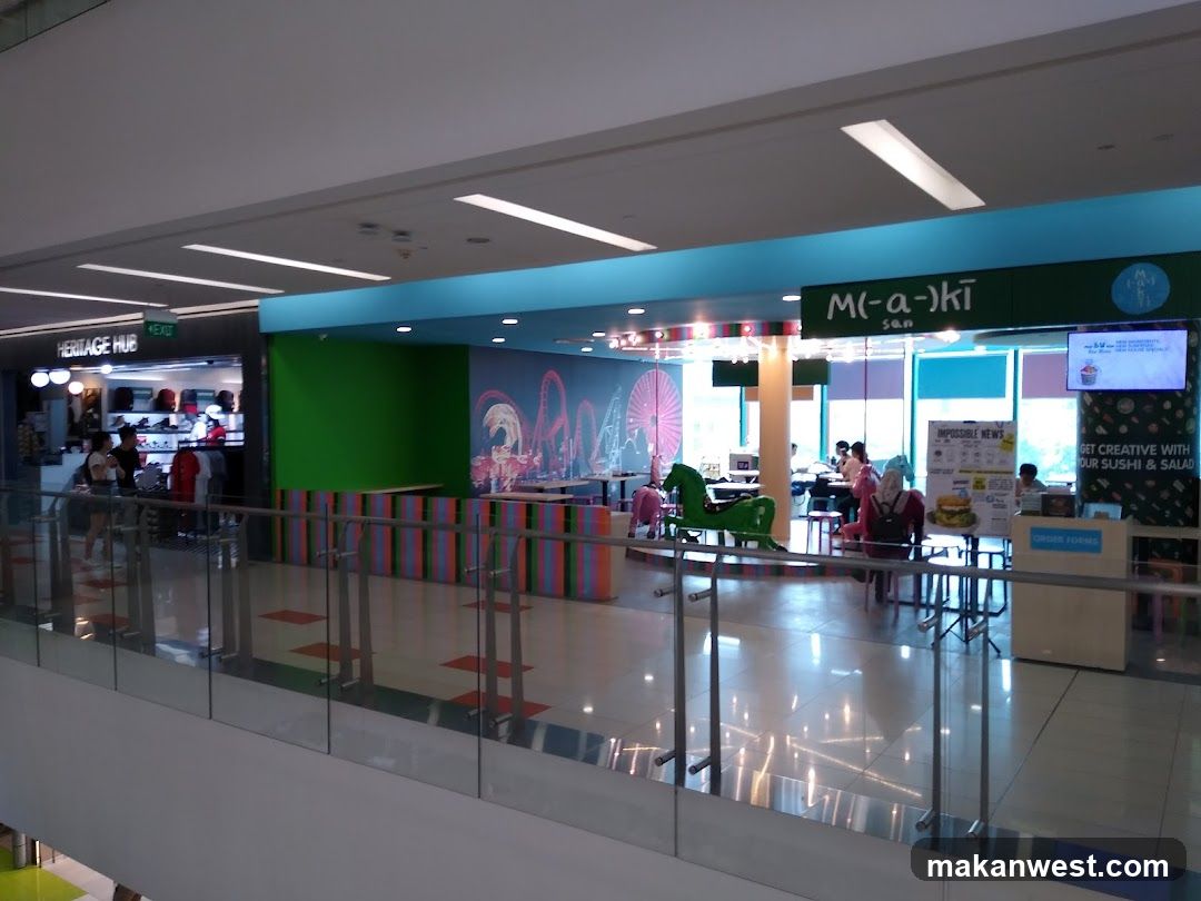 M(a)ki Restaurant Interior View