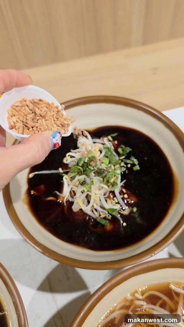 Noodle Bowl with Seasoning