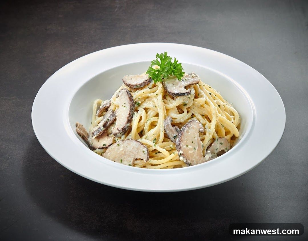Mushroom Pasta with Cream Sauce