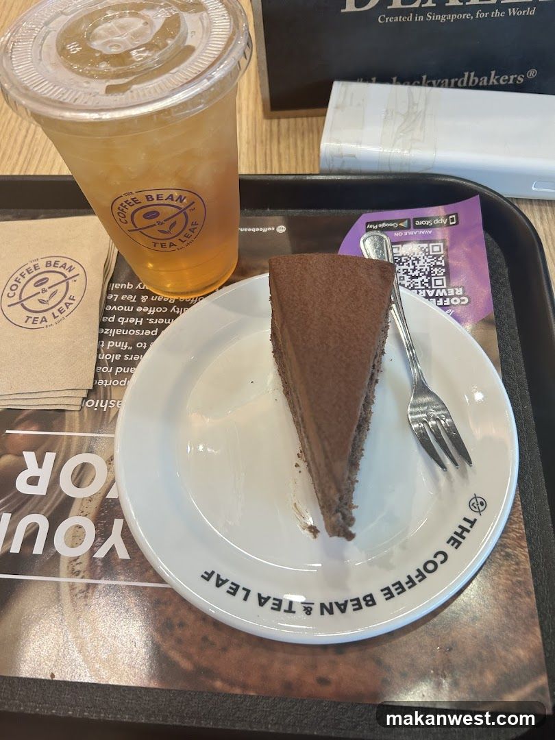 Coffee and Cake at The Coffee Bean & Tea Leaf