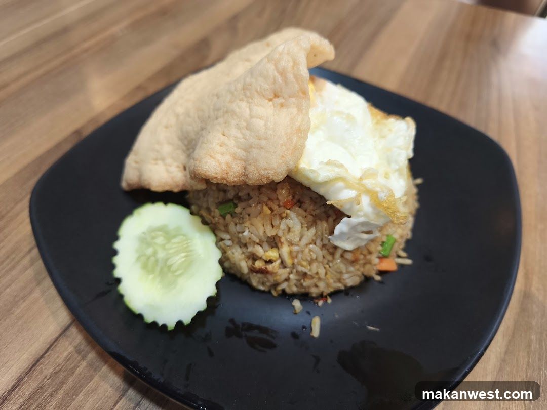 Fried Rice with Egg and Cracker