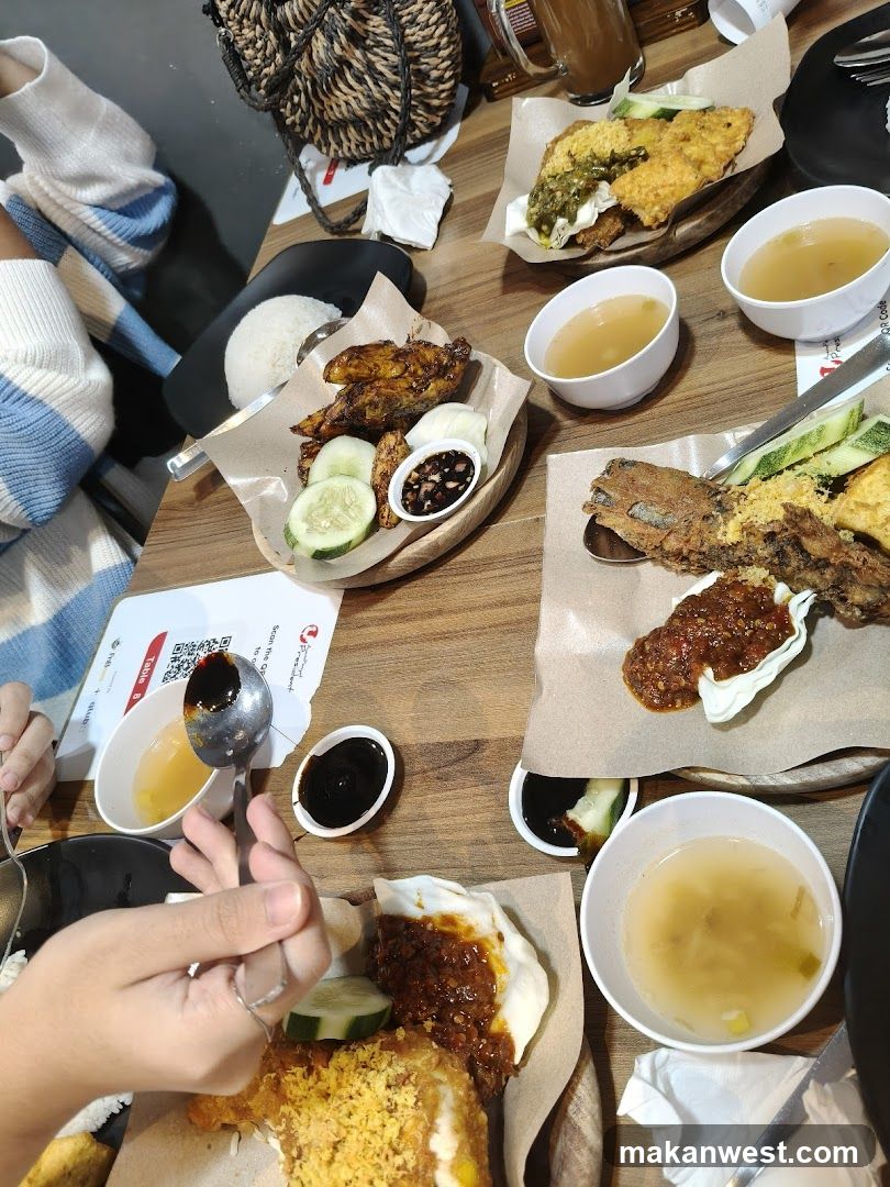 Indonesian Food Spread