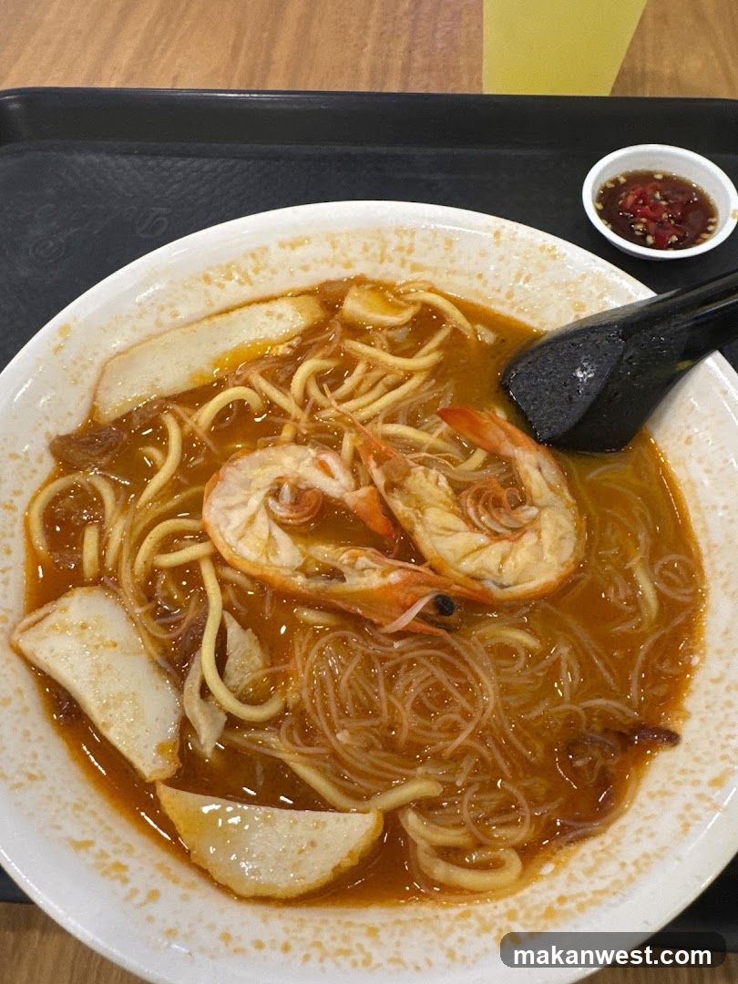 Shrimp Noodle Soup with Chili Sauce