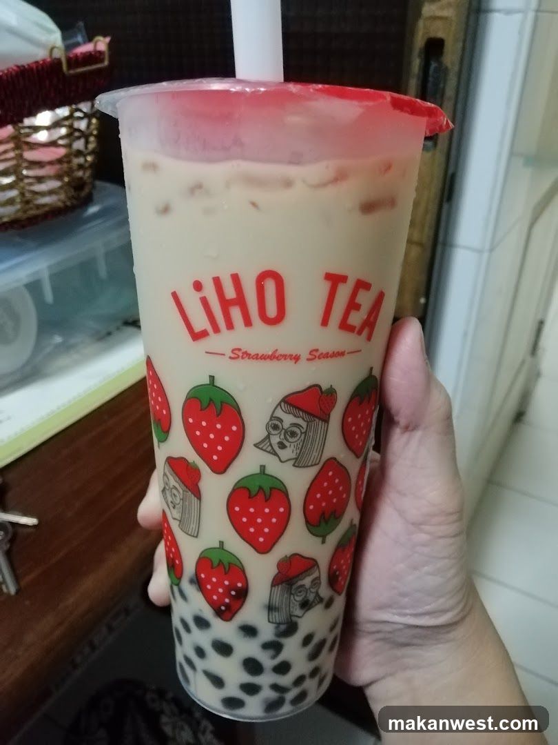 Strawberry Bubble Tea Cup