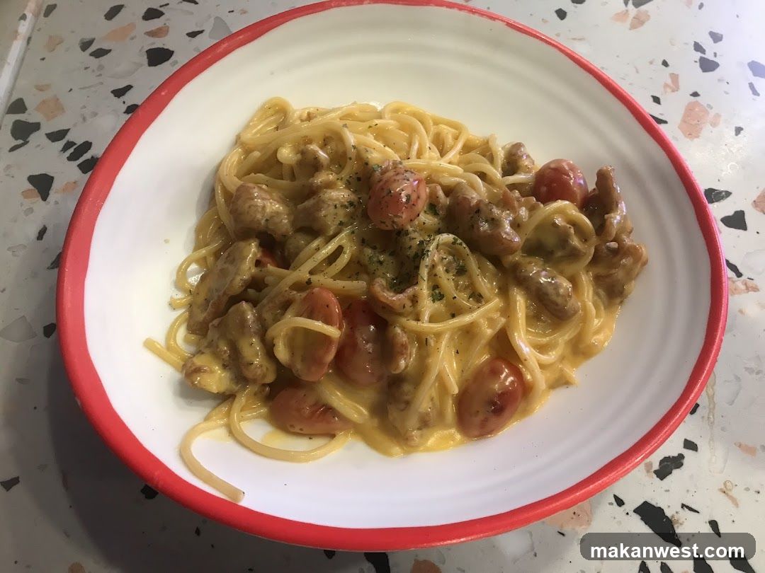 Creamy Pasta with Peppers and Meatballs
