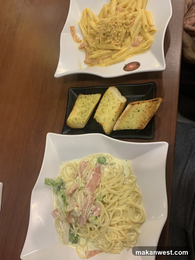 Pasta and Garlic Bread