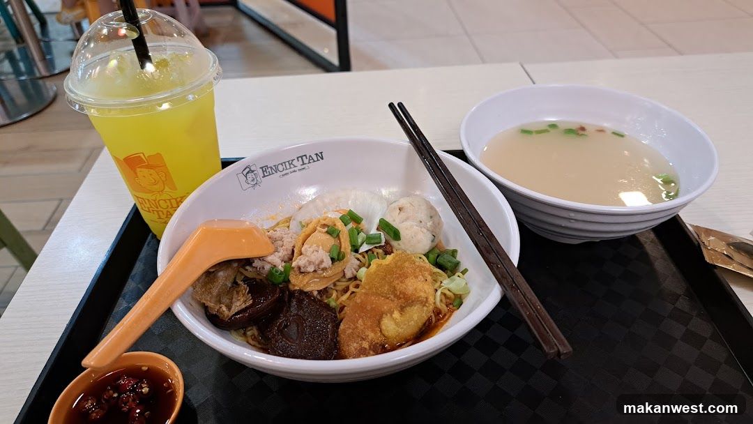 Noodle Meal with Drink