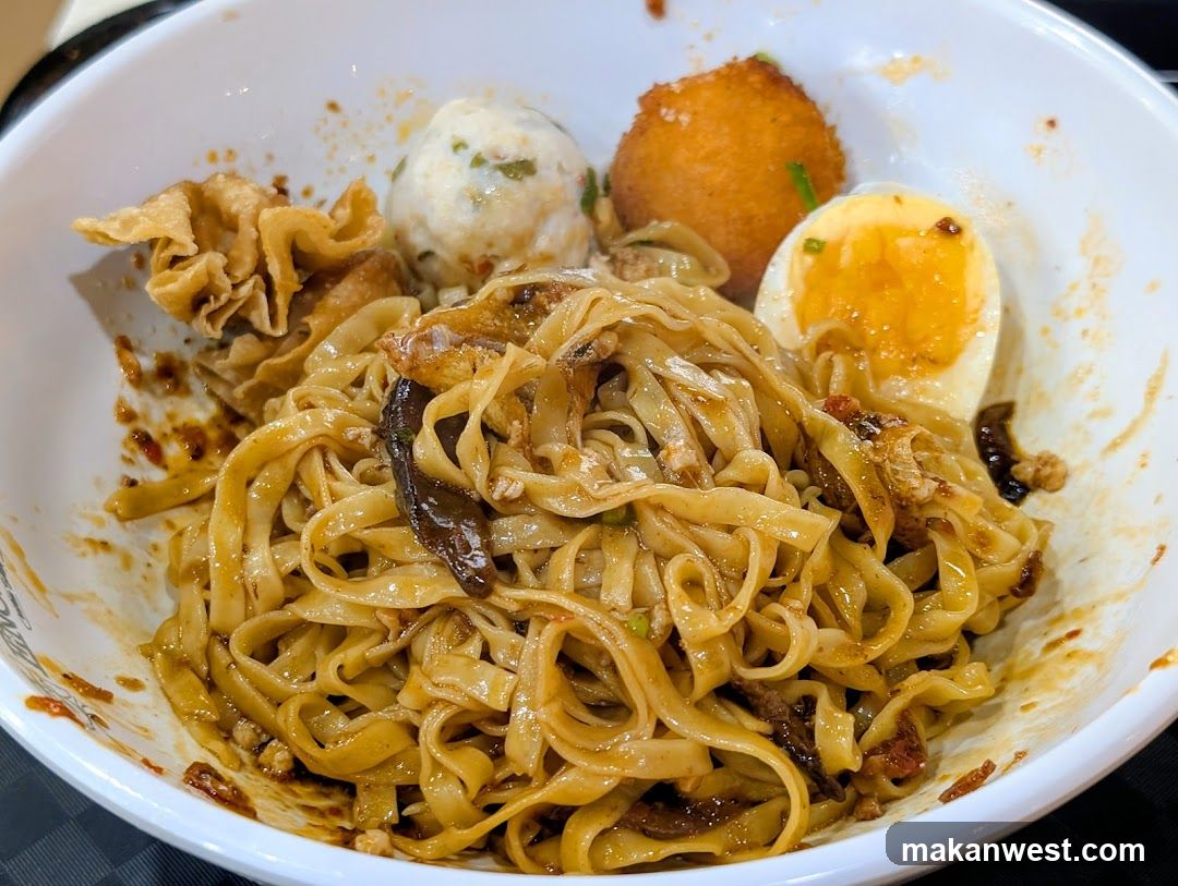 Noodle Bowl with Toppings