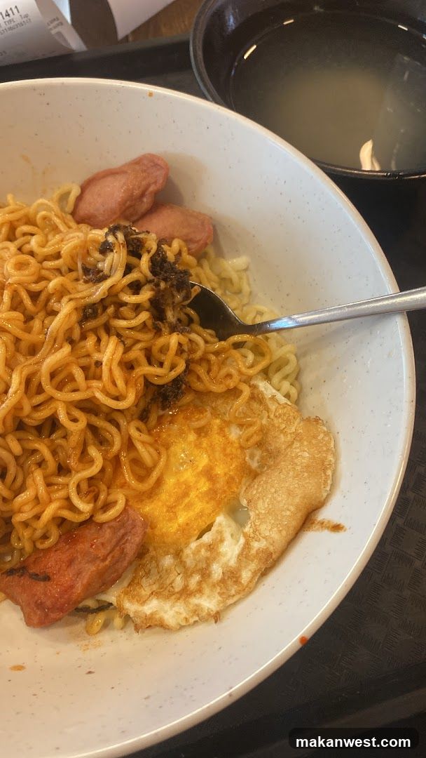 Noodle Bowl with Egg and Sausage