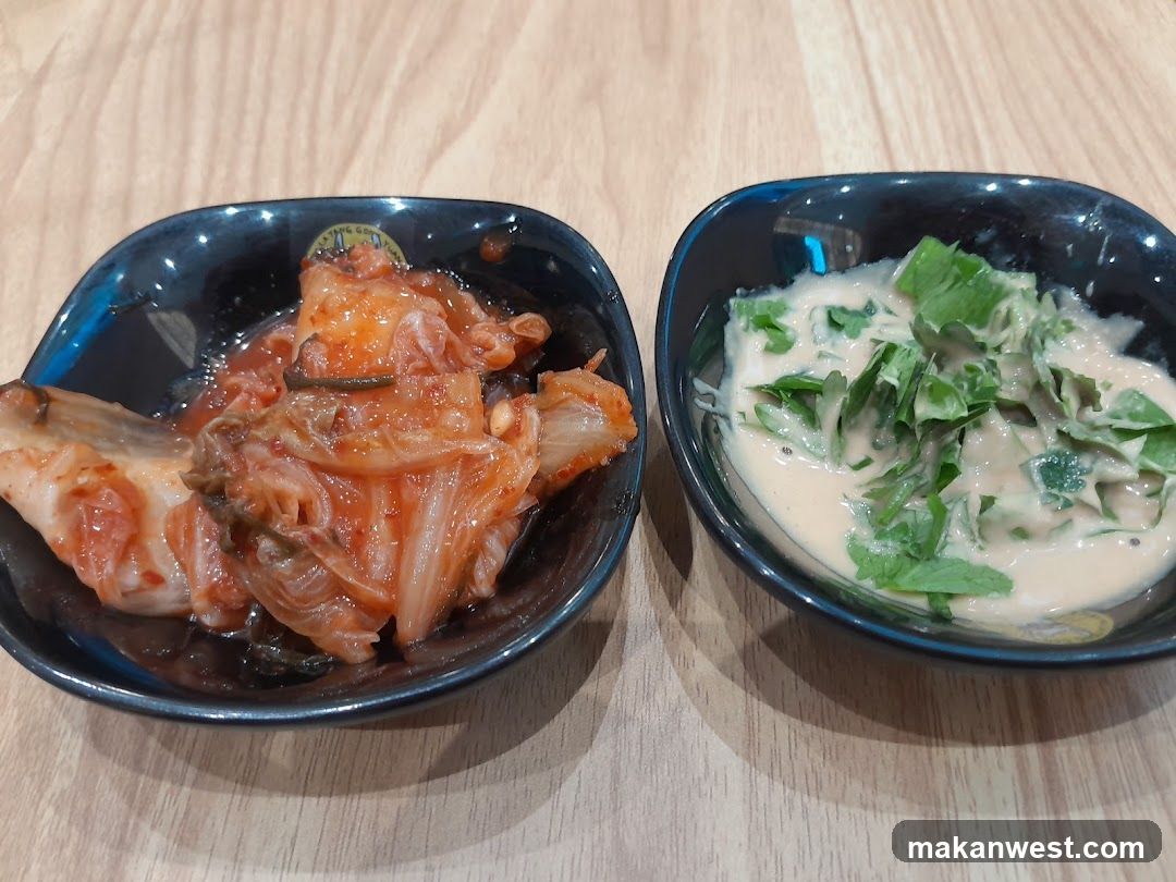 Side dishes with kimchi and soup