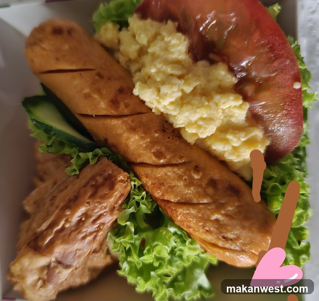 Grilled Meat and Salad Dish