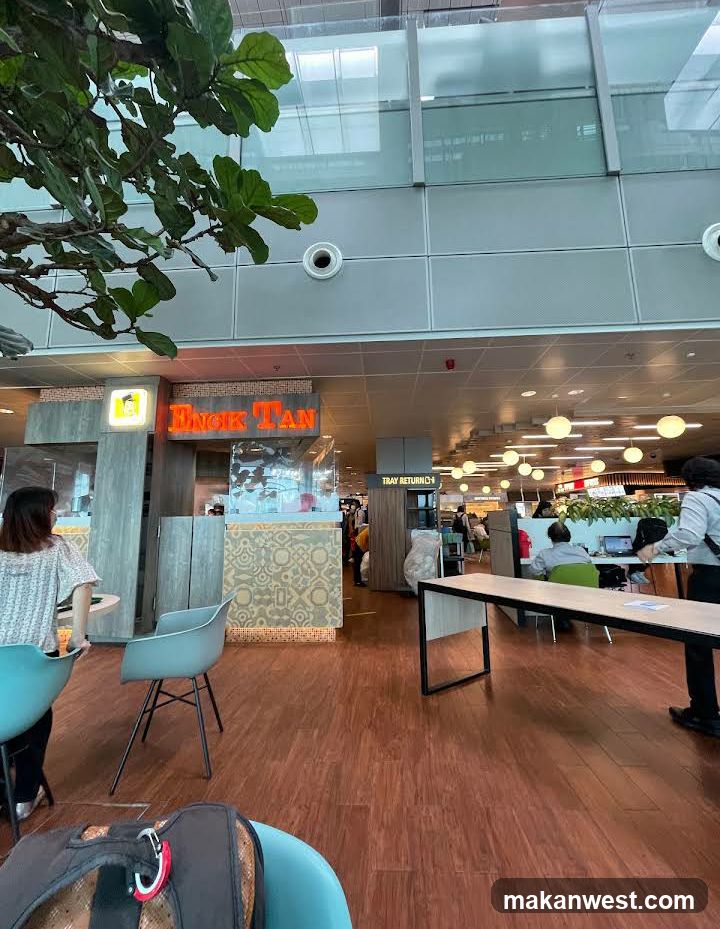 Interior Food Court Area