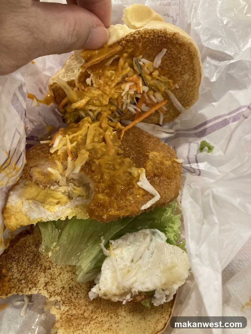 Burger with Coleslaw and Sauce