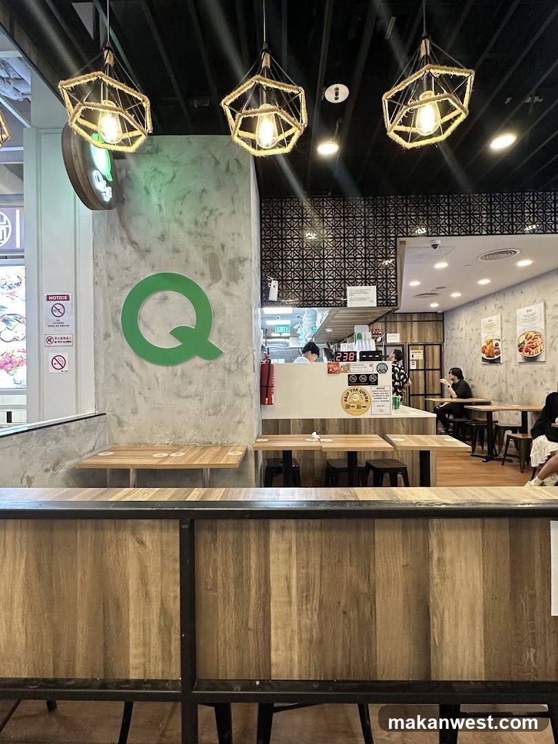 Q Restaurant Interior