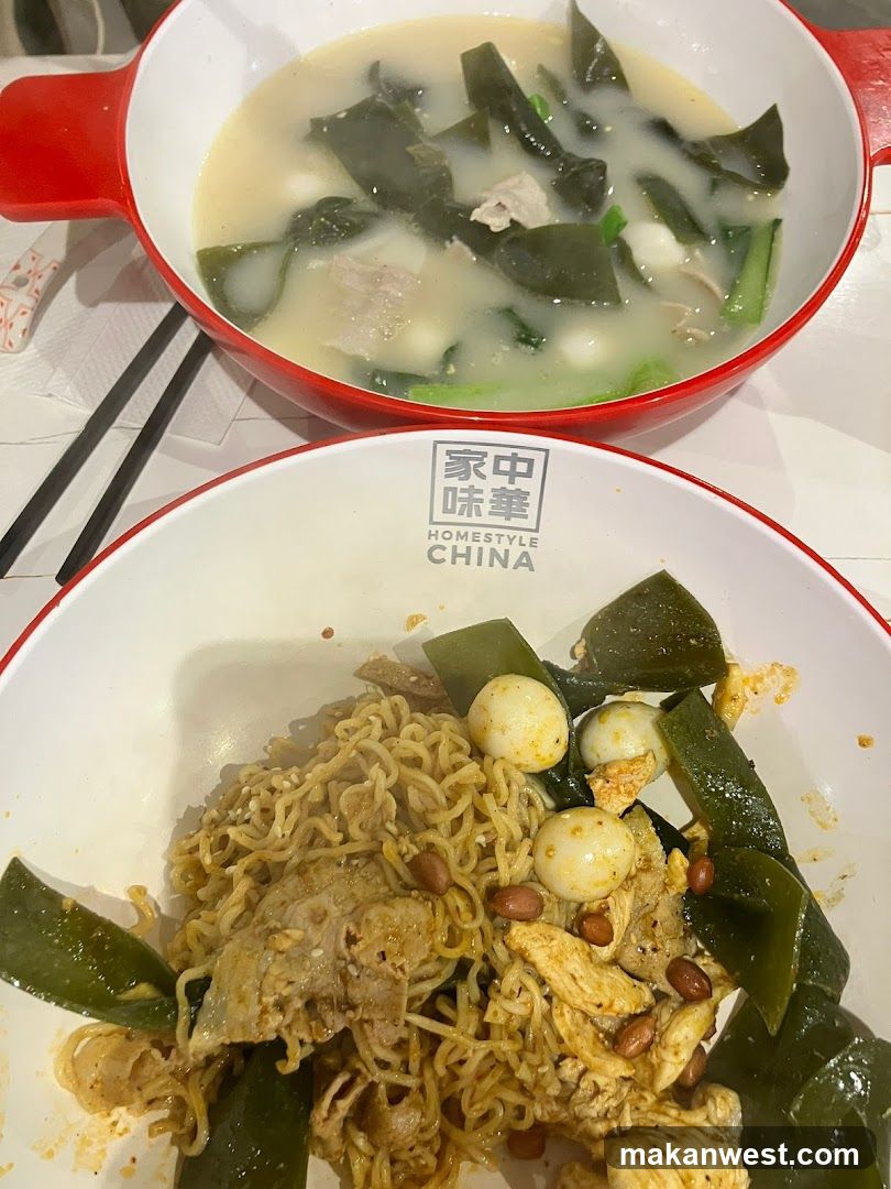 Seaweed Soup and Noodles