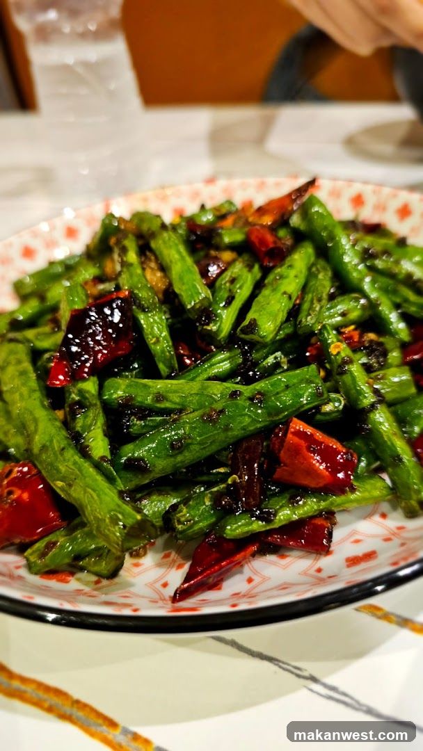 Stir-fried Green Beans with Dried Chilies