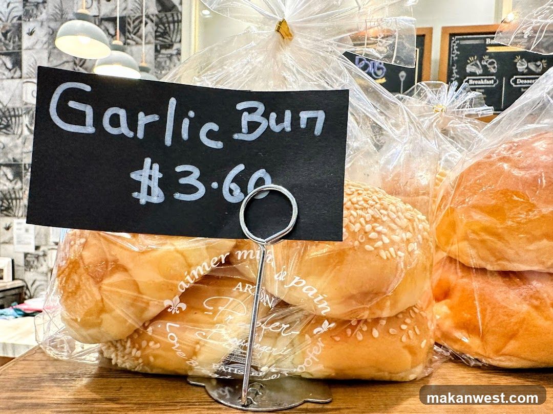 Garlic Bun Display