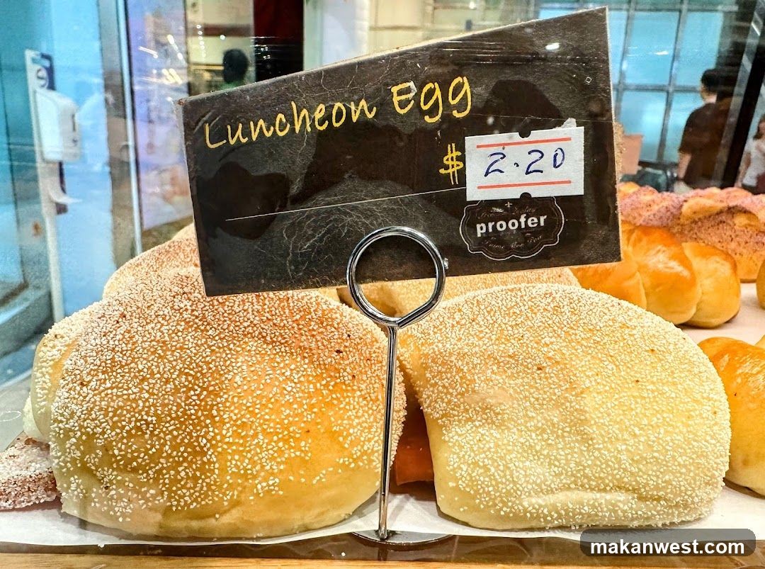 Luncheon Egg Display