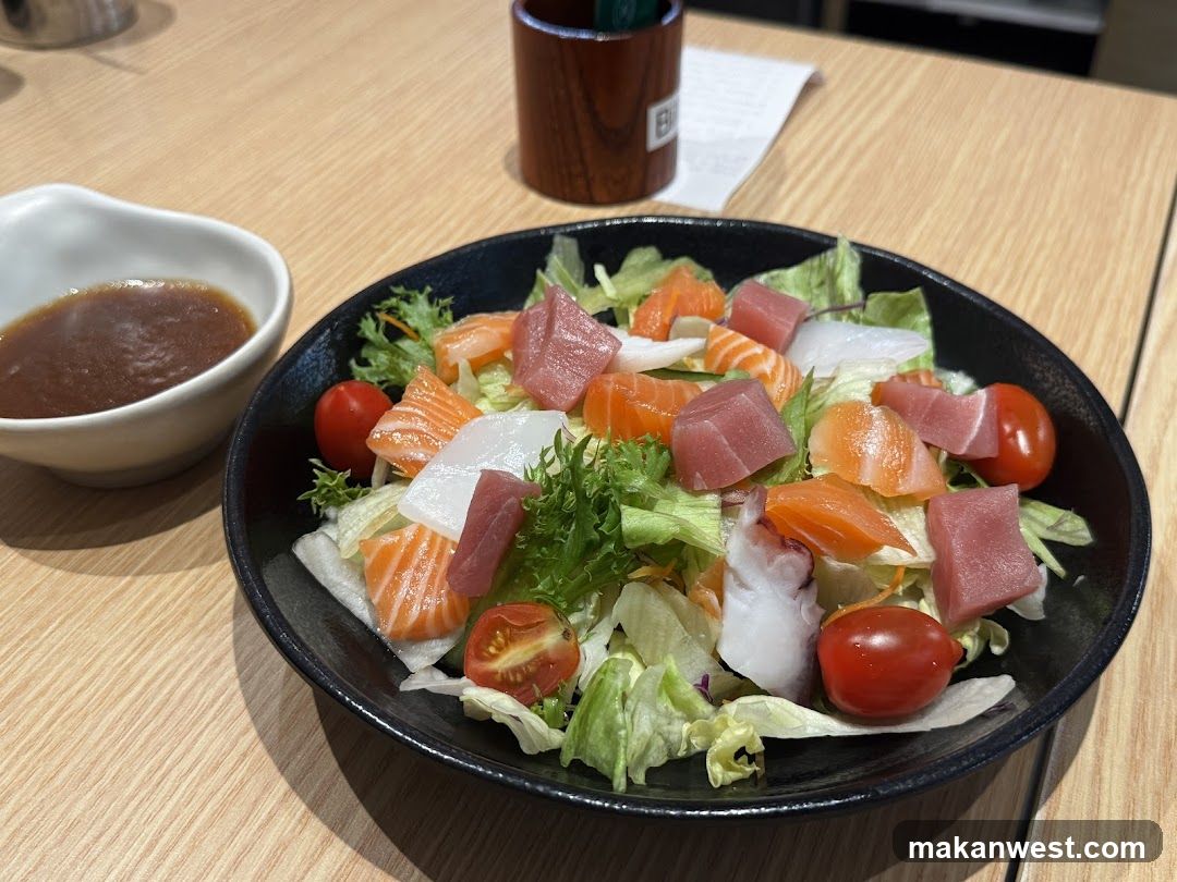 Salad Bowl with Fish and Tomatoes