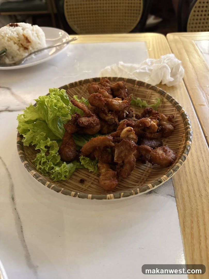 Fried Chicken with Lettuce
