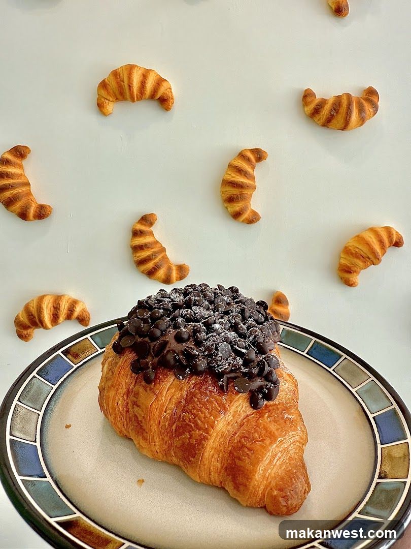 Chocolate Croissant with Choco Chips