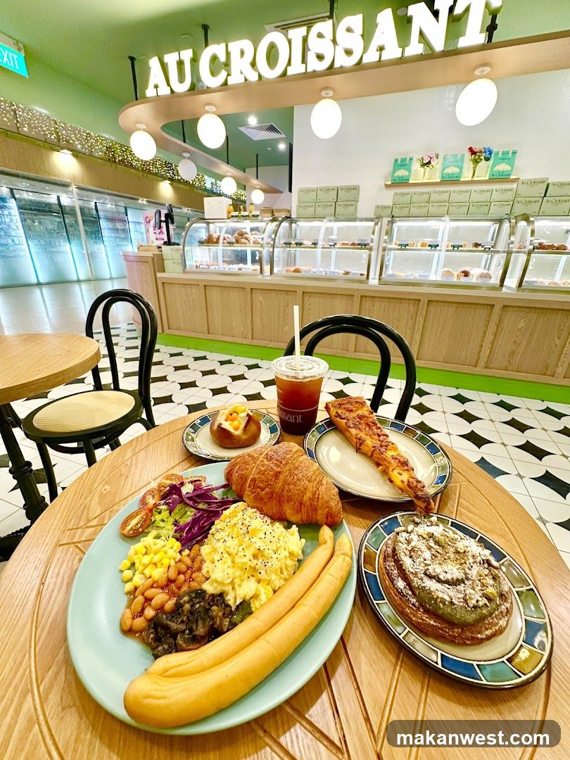 Au Croissant Cafe Interior