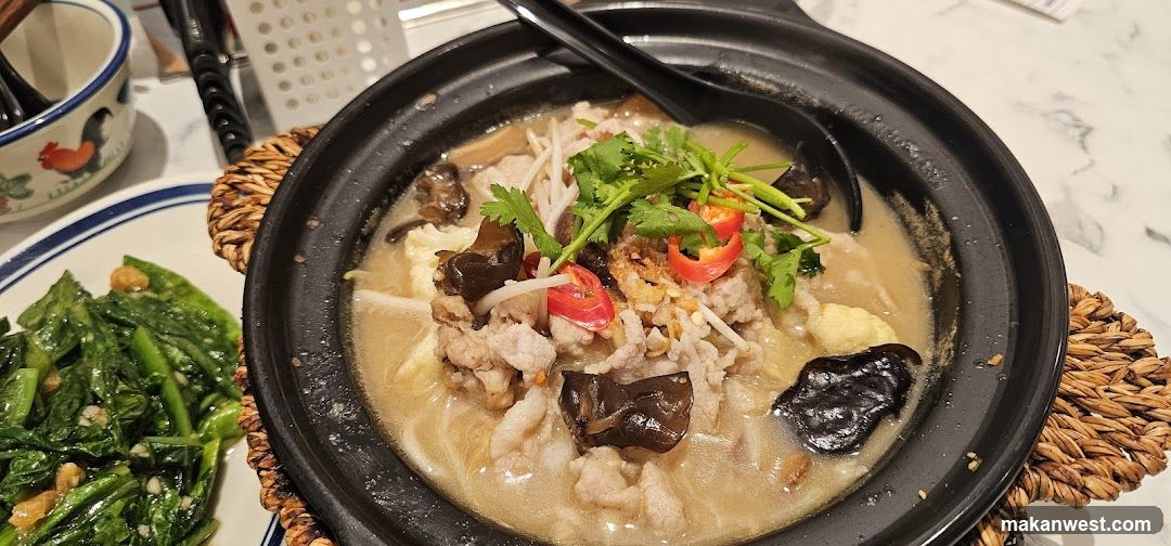 Hot Pot Dish with Garnish