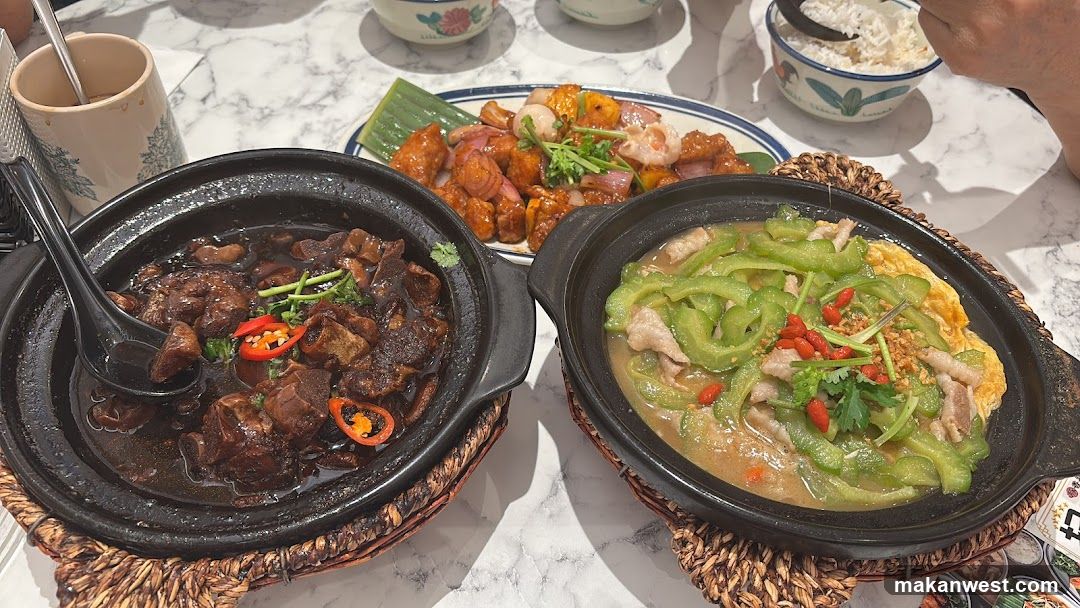 Thailand Clay Pot Meals