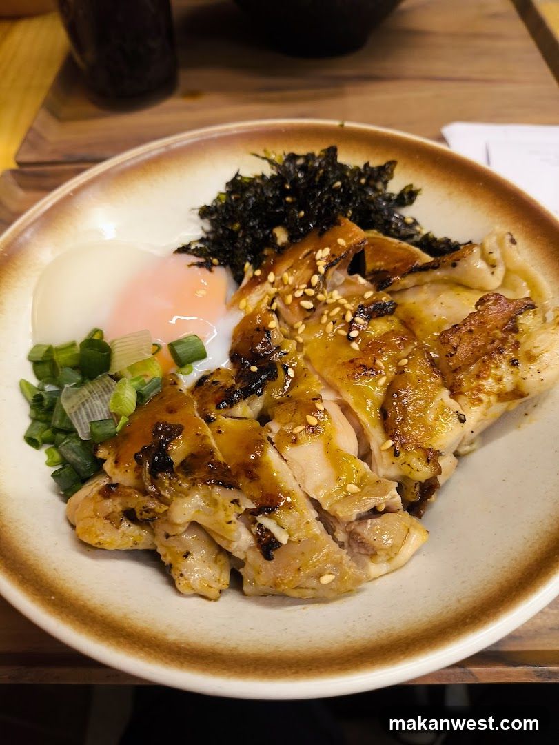 Grilled Chicken Bowl with Egg and Greens