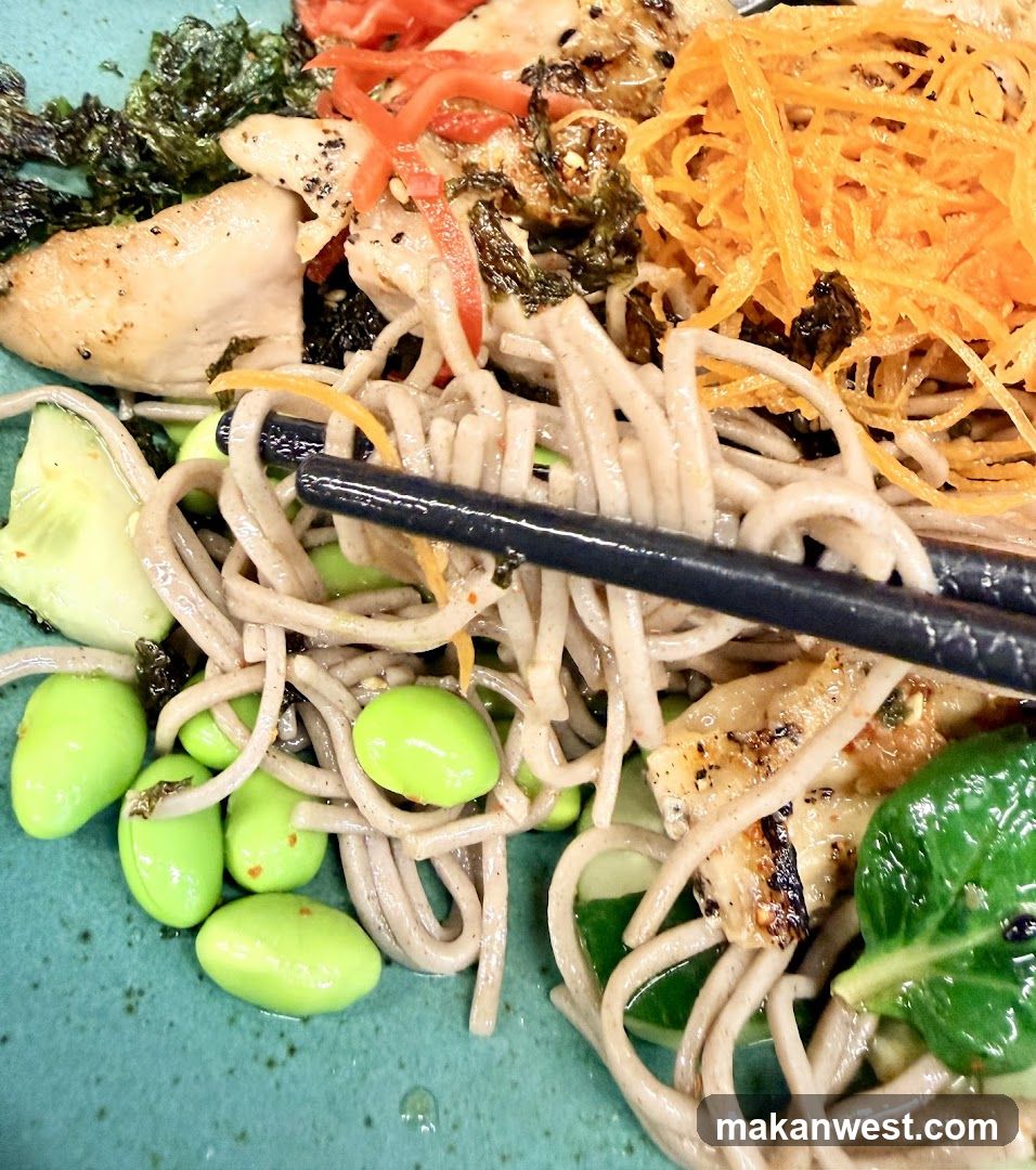 Soba Noodles with Edamame and Chicken