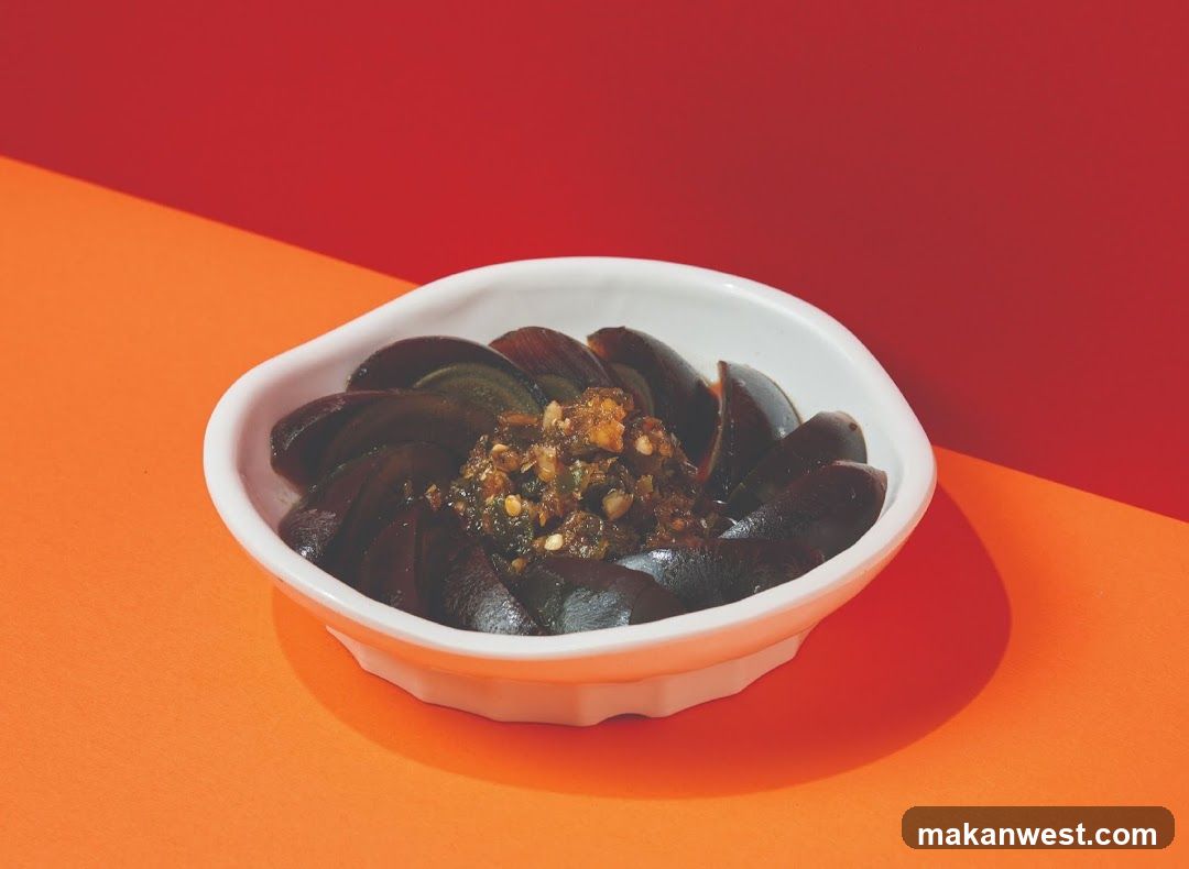 Peking Duck with Garlic Sauce