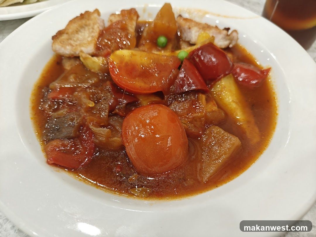 Stewed Tomatoes with Meat and Peas