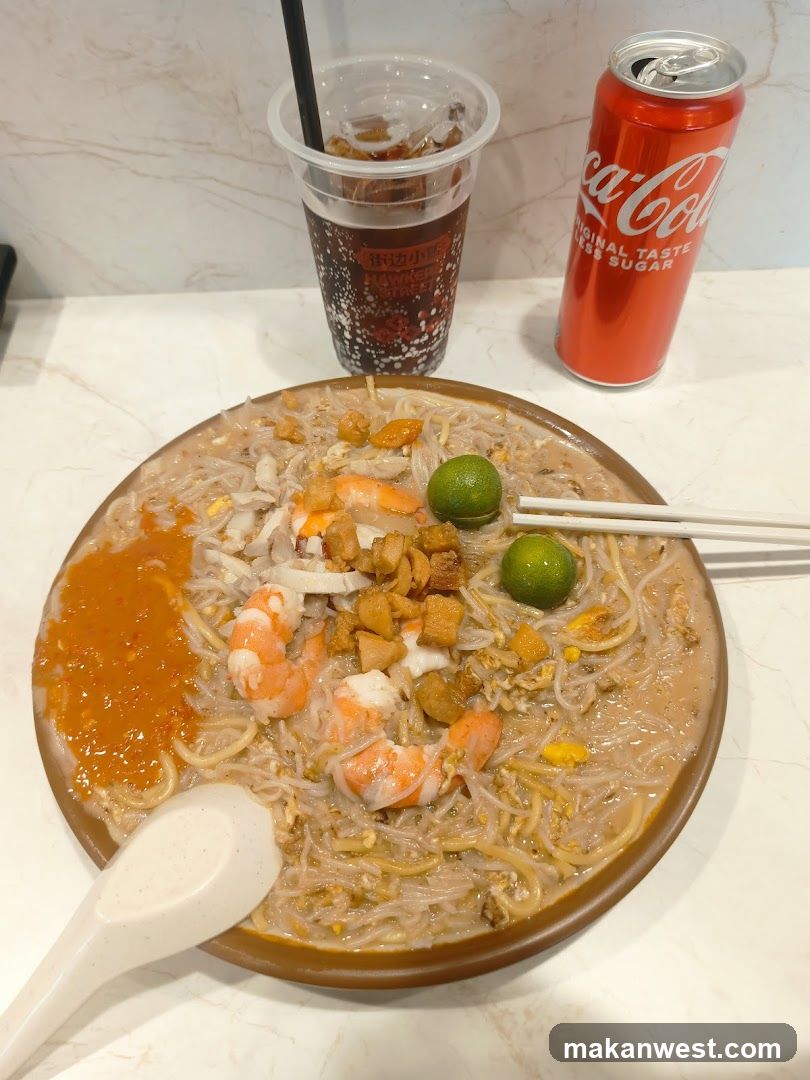 Noodle Dish with Shrimp and Tom Yum Sauce
