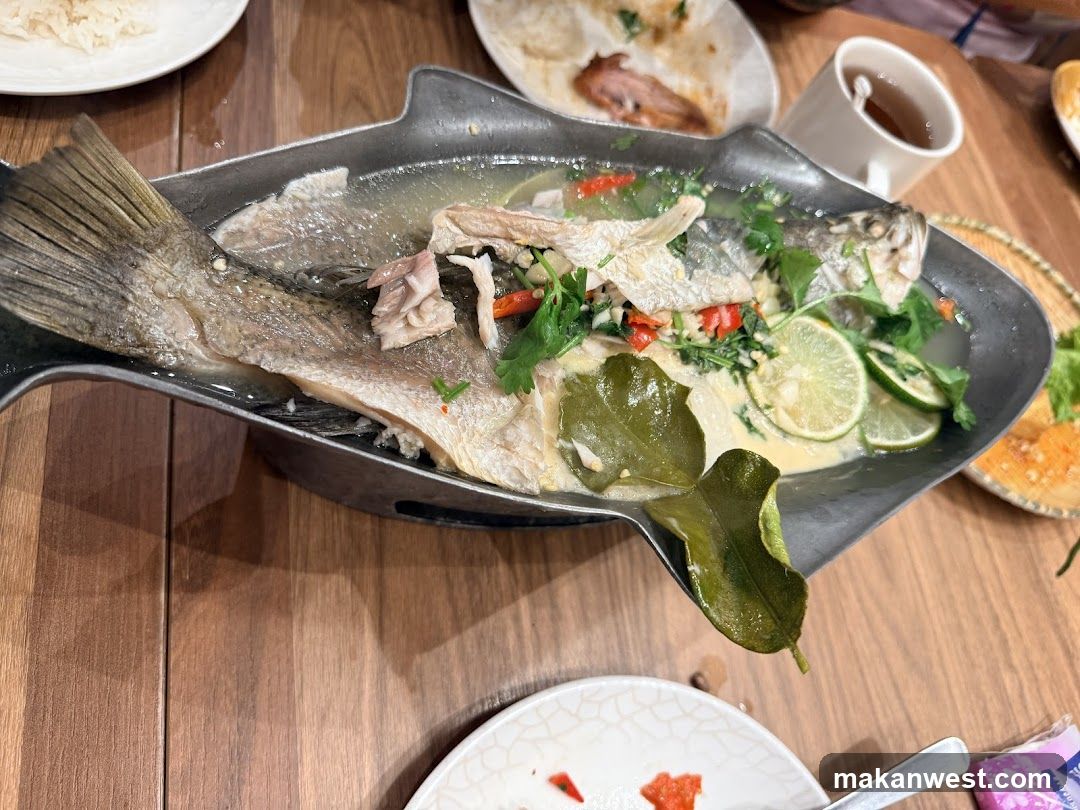 Whole Fish Dish with Lime and Herbs