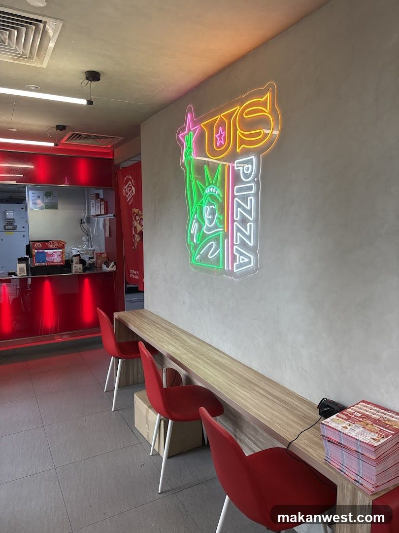 US Pizza Interior