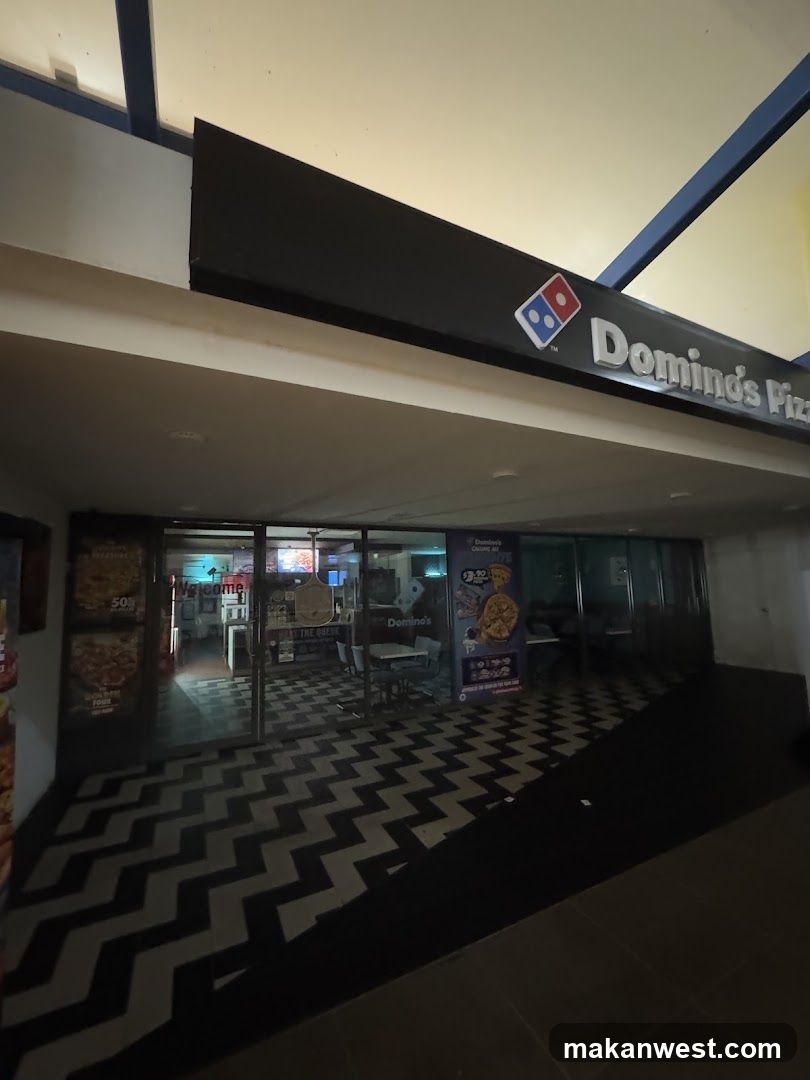 Domino's Pizza Storefront