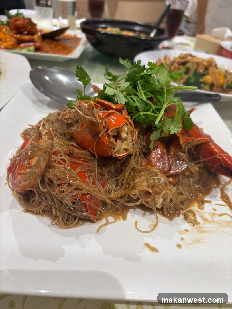 Stir-fried Noodles with Lobster