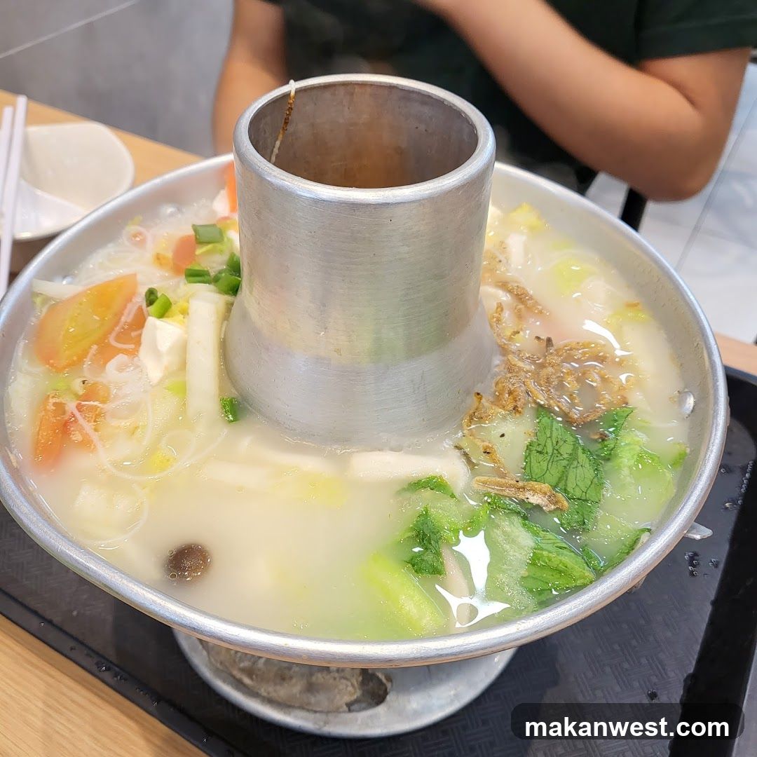Hot Pot Soup with Vegetables and Tofu