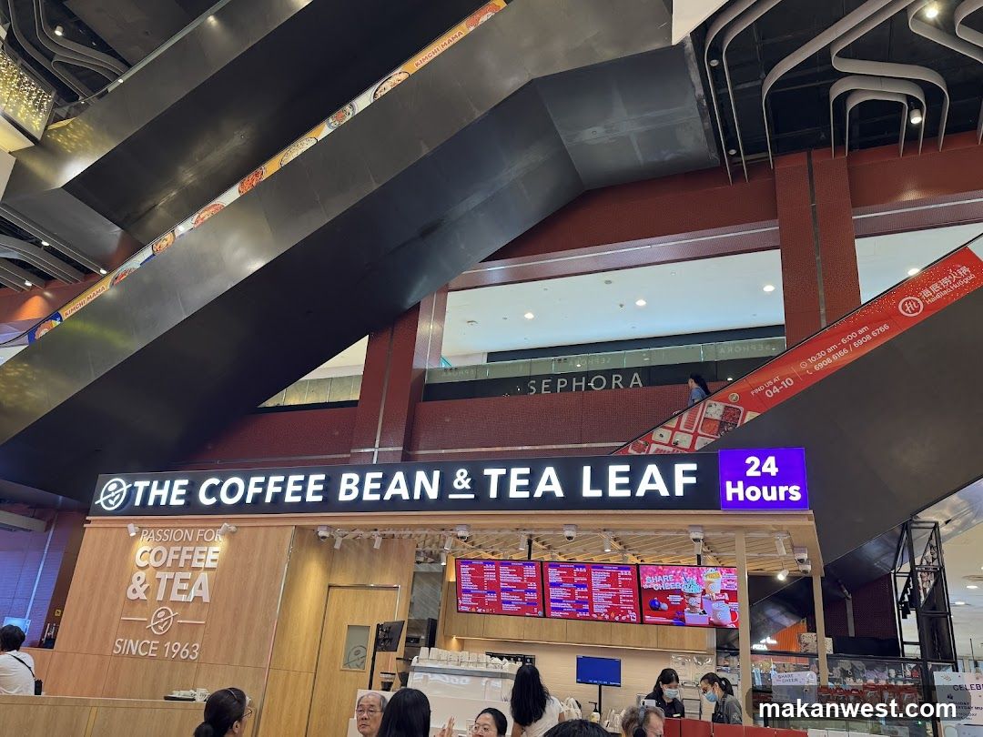 The Coffee Bean & Tea Leaf Store Interior