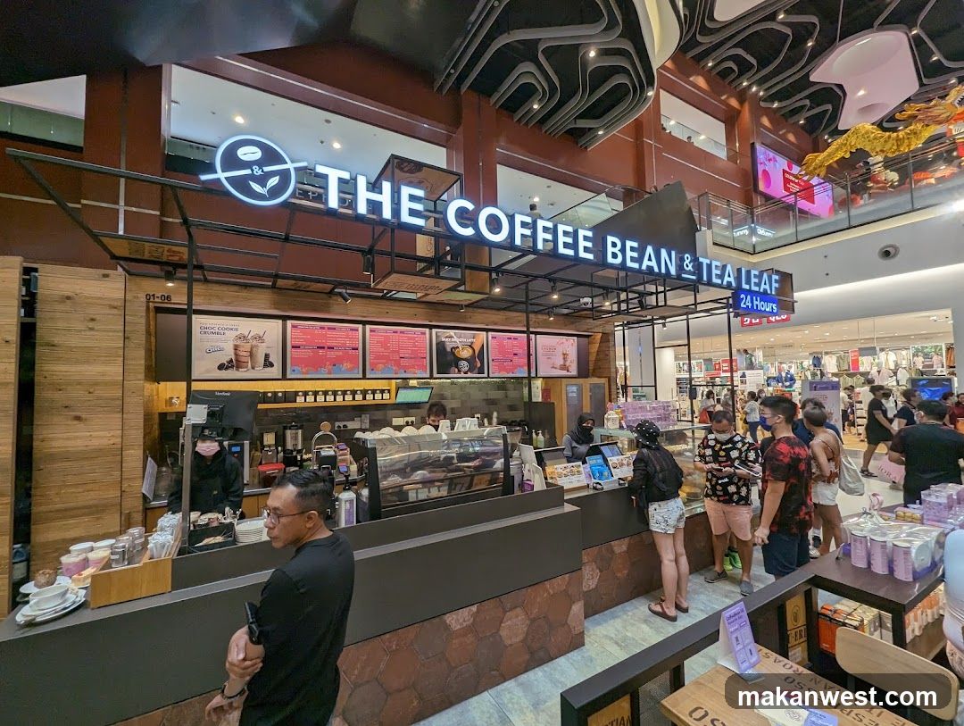 The Coffee Bean & Tea Leaf Storefront Interior