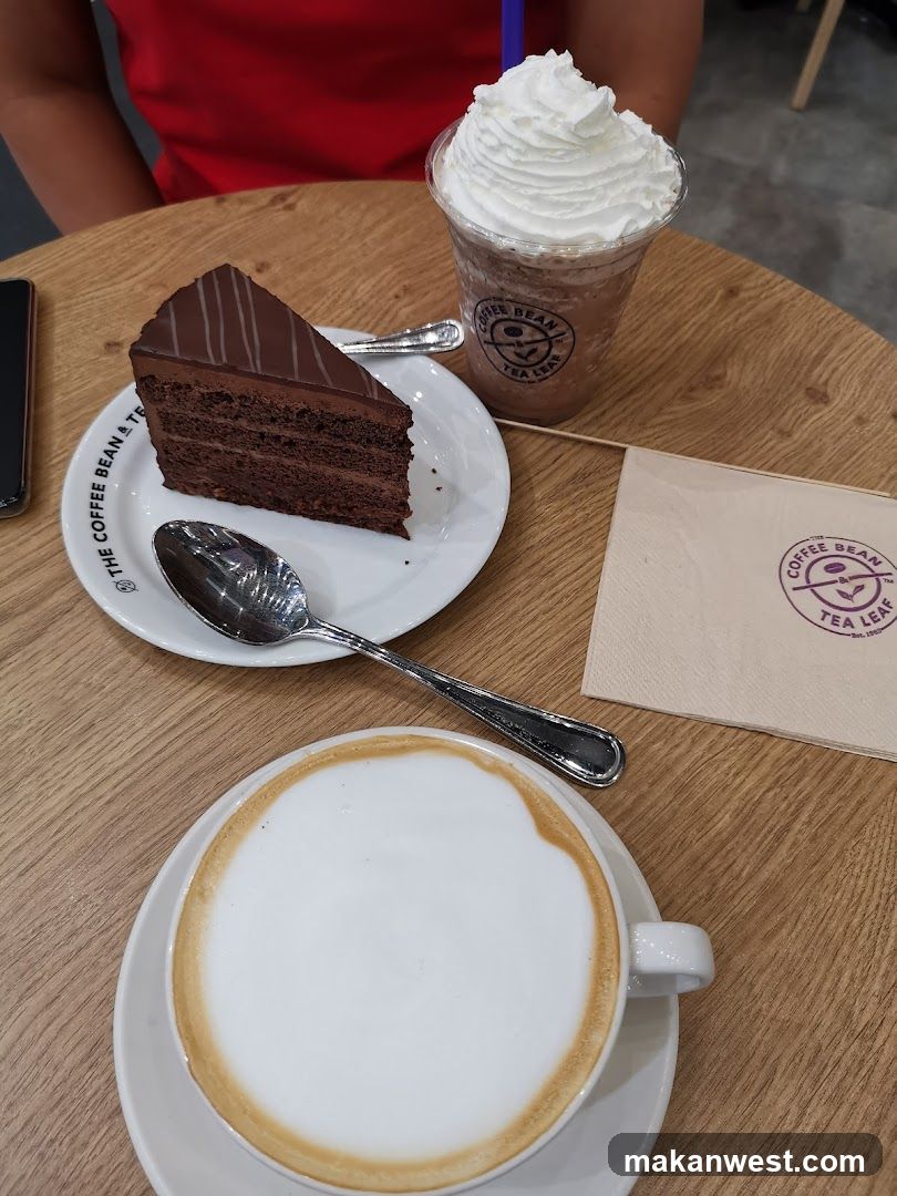 Coffee and Cake at The Coffee Bean & Tea Leaf