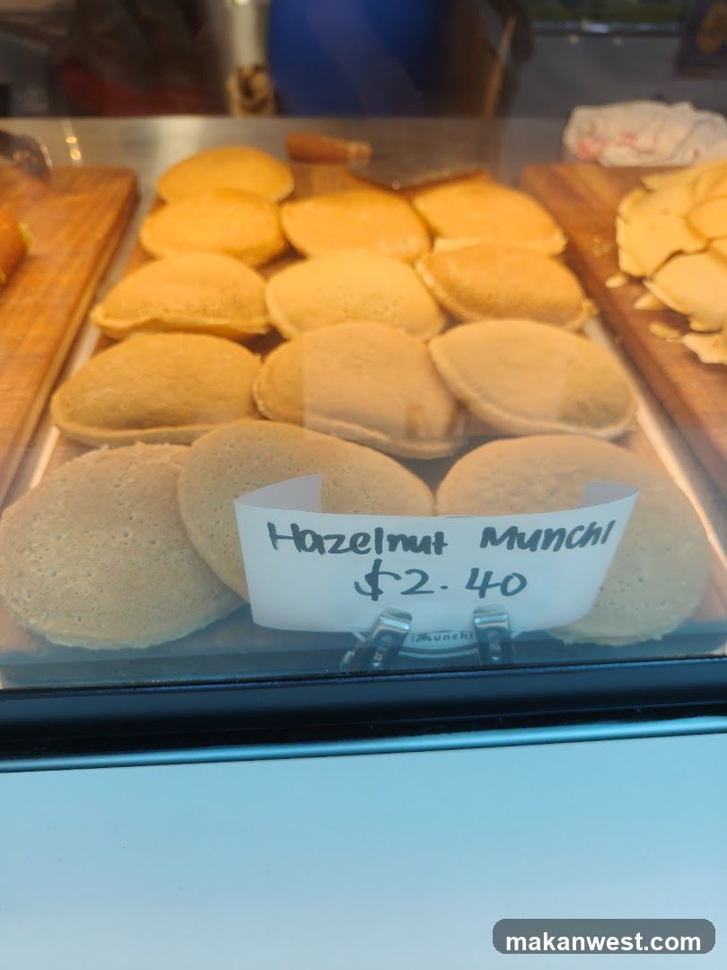 Hazelnut Munchi Display