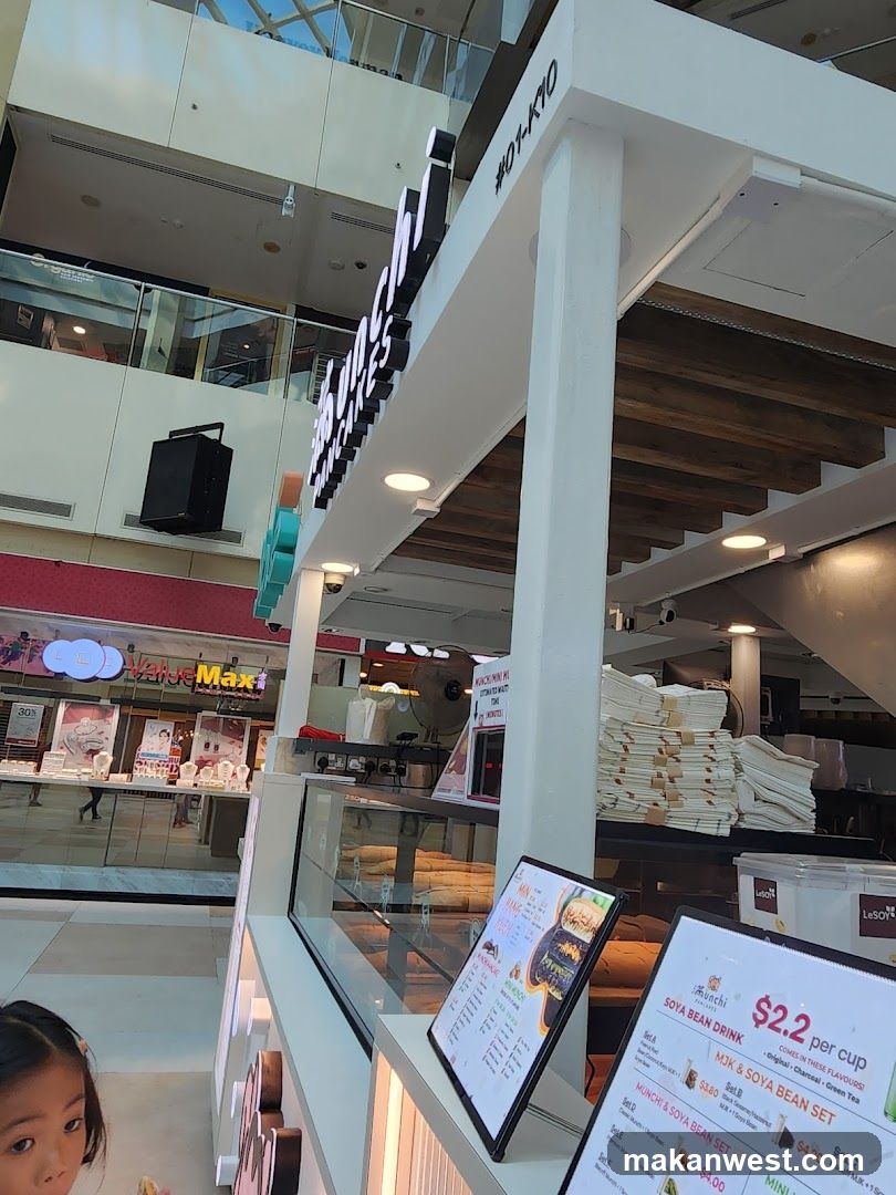 Food stall in shopping mall