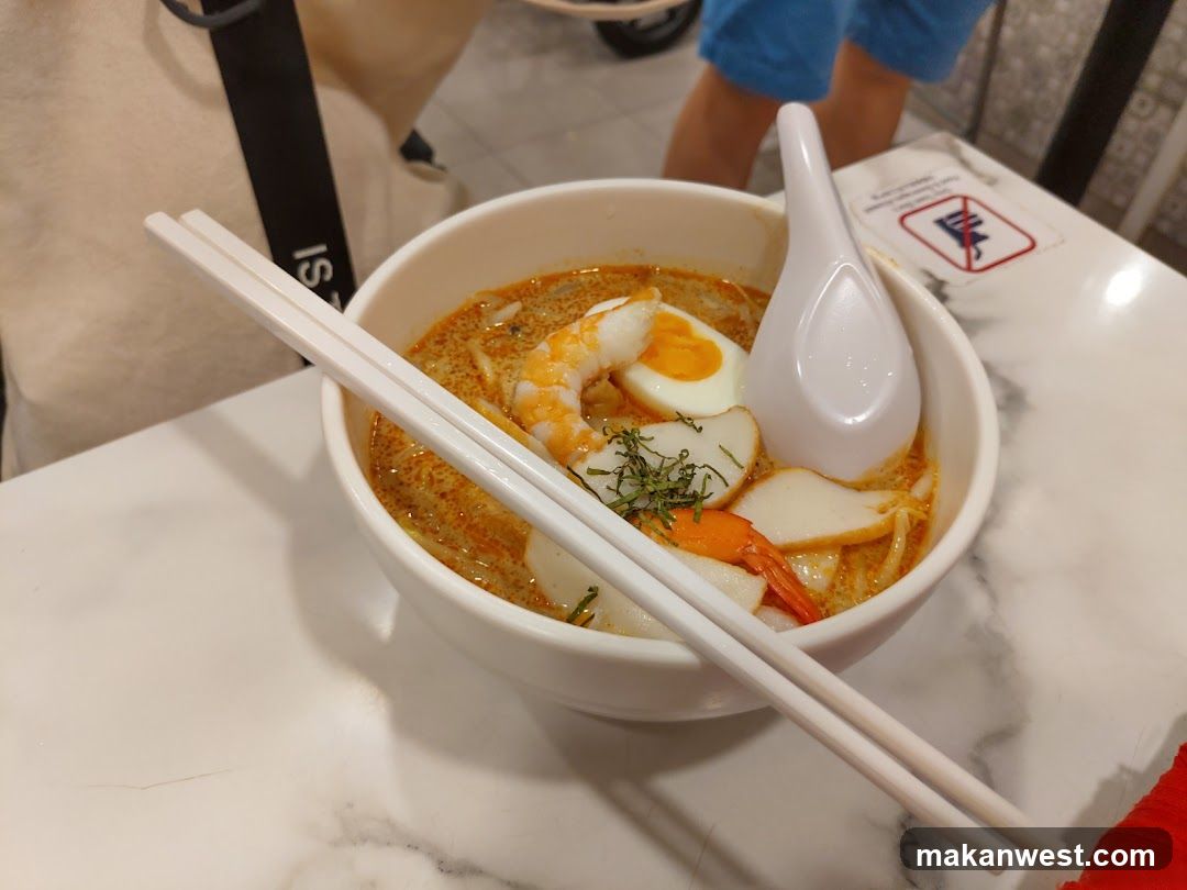 Ramen Bowl with Shrimp and Egg
