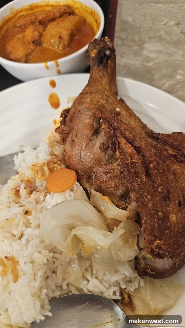 Fried Chicken with Rice and Curry