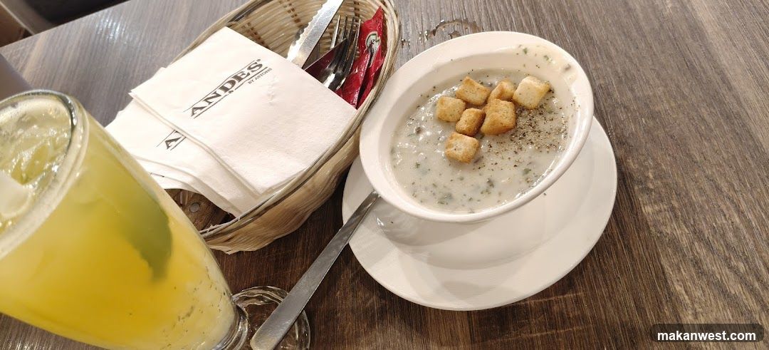 Soup and Drink at Andes Restaurant