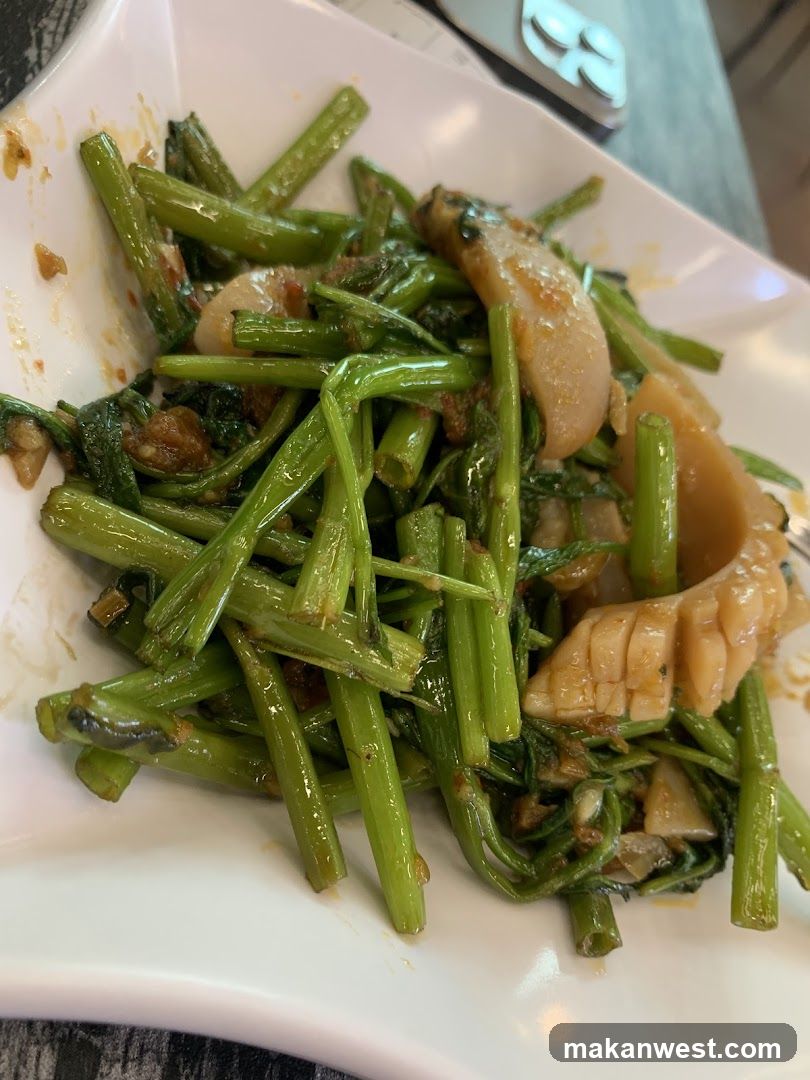 Stir-fried Water Spinach with Squid